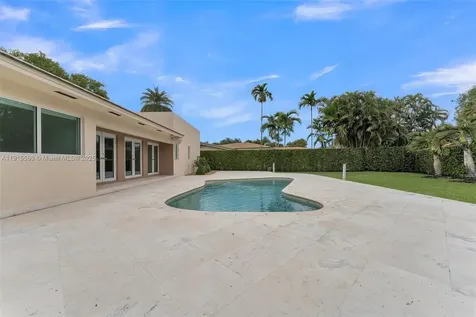 7261 W Troon Circle Miami Lakes FL 33014