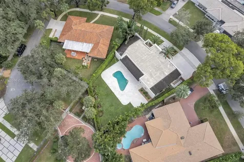 7261 W Troon Circle Miami Lakes FL 33014