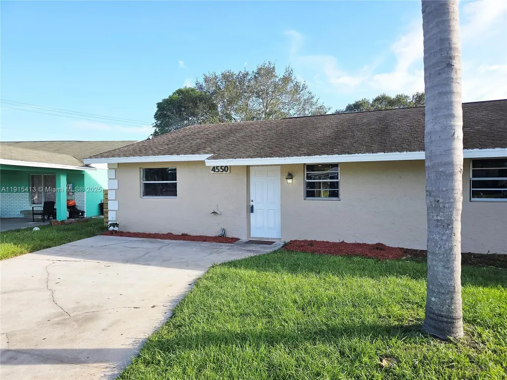 4550 SE Salvatori Road Stuart FL 34997