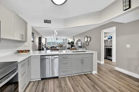 2521 NW 104th Avenue Sunrise FL 33322