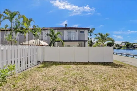 2802 SW 128 Way Miramar FL 33027