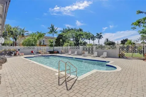 2802 SW 128 Way Miramar FL 33027