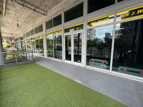 169 SW 7th Street Miami FL 33130
