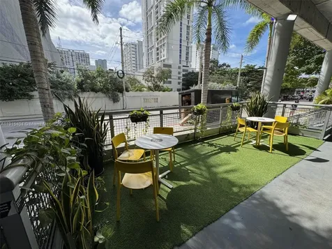 169 SW 7th Street Miami FL 33130