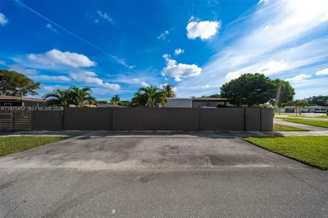 10431 SW 93rd Street Miami FL 33176