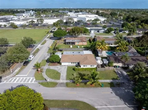 10431 SW 93rd Street Miami FL 33176