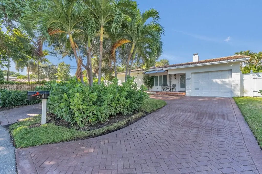 801 NE 19th Terrace Fort Lauderdale FL 33304