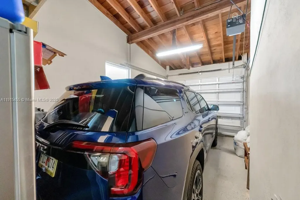 801 NE 19th Terrace Fort Lauderdale FL 33304