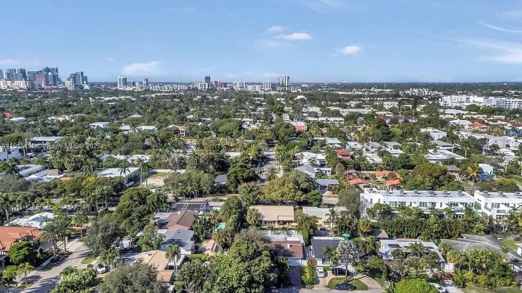 801 NE 19th Terrace Fort Lauderdale FL 33304