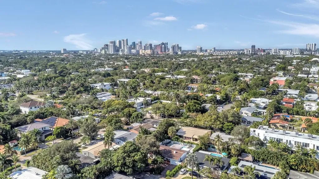 801 NE 19th Terrace Fort Lauderdale FL 33304