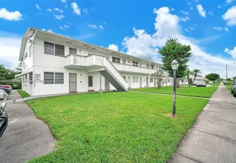 122 NE 204th Street Miami Gardens FL 33179