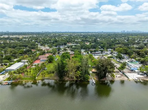 15100 NW River Drive Miami FL 33169