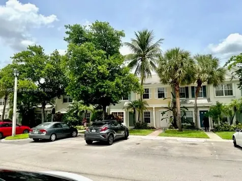 7886 Dixie Beach Circle Tamarac FL 33321