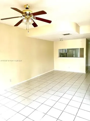 7886 Dixie Beach Circle Tamarac FL 33321
