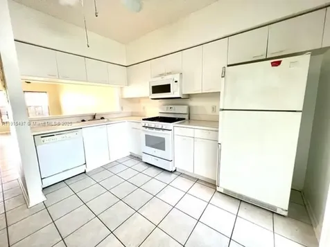 7886 Dixie Beach Circle Tamarac FL 33321