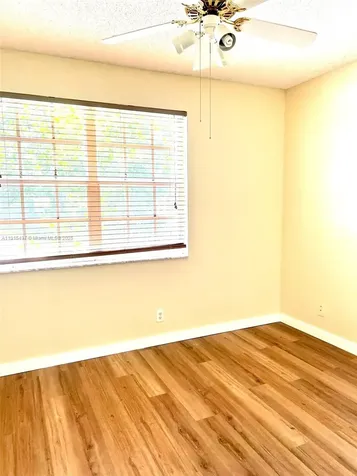 7886 Dixie Beach Circle Tamarac FL 33321