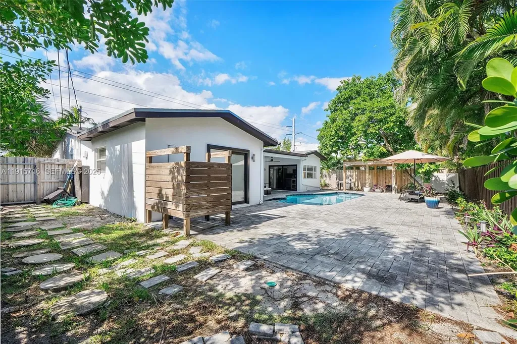 5800 NE 18th Avenue Fort Lauderdale FL 33334