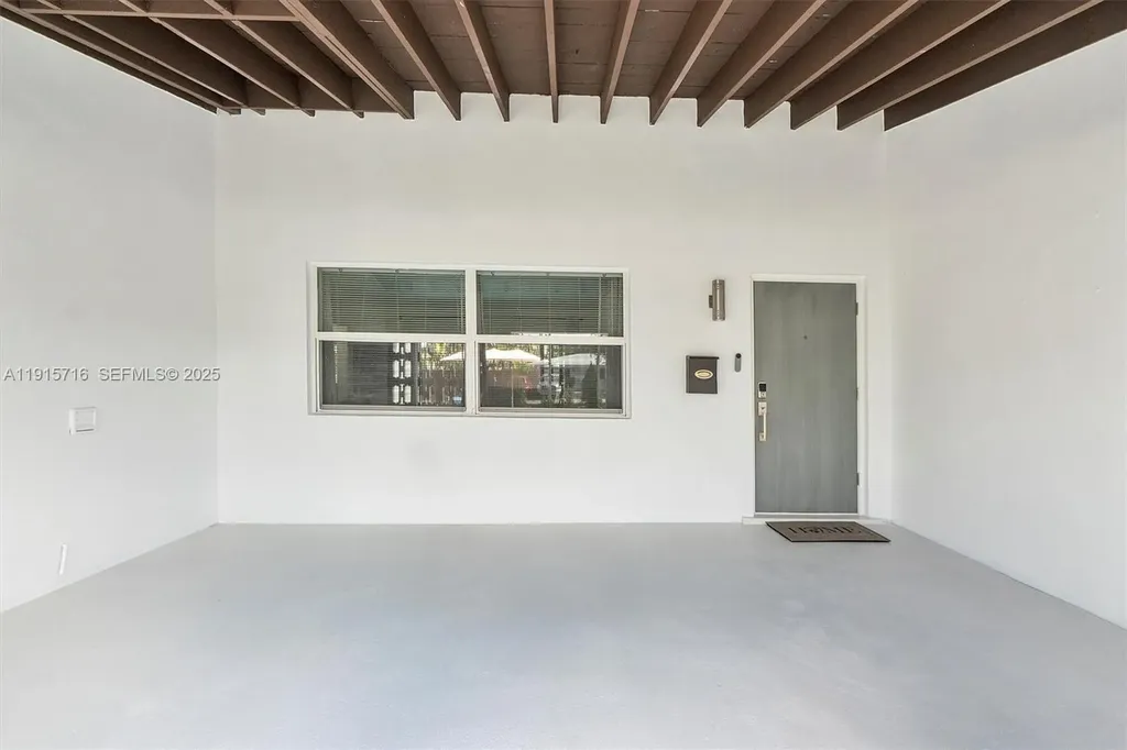 5800 NE 18th Avenue Fort Lauderdale FL 33334