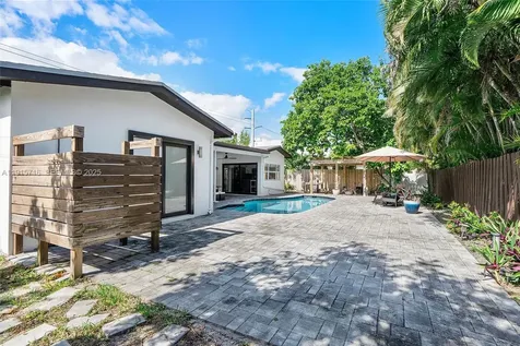 5800 NE 18th Avenue Fort Lauderdale FL 33334