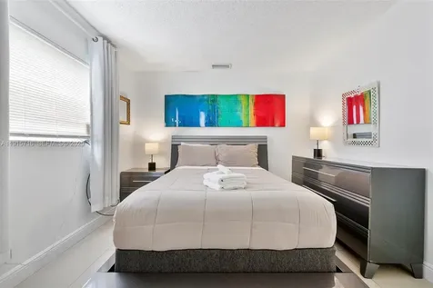 5800 NE 18th Avenue Fort Lauderdale FL 33334