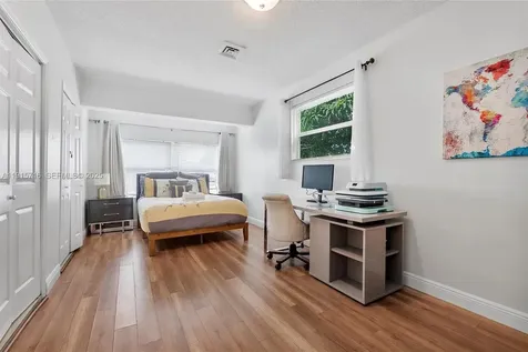 5800 NE 18th Avenue Fort Lauderdale FL 33334