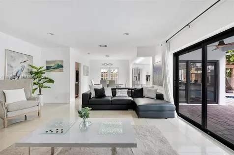 5800 NE 18th Avenue Fort Lauderdale FL 33334