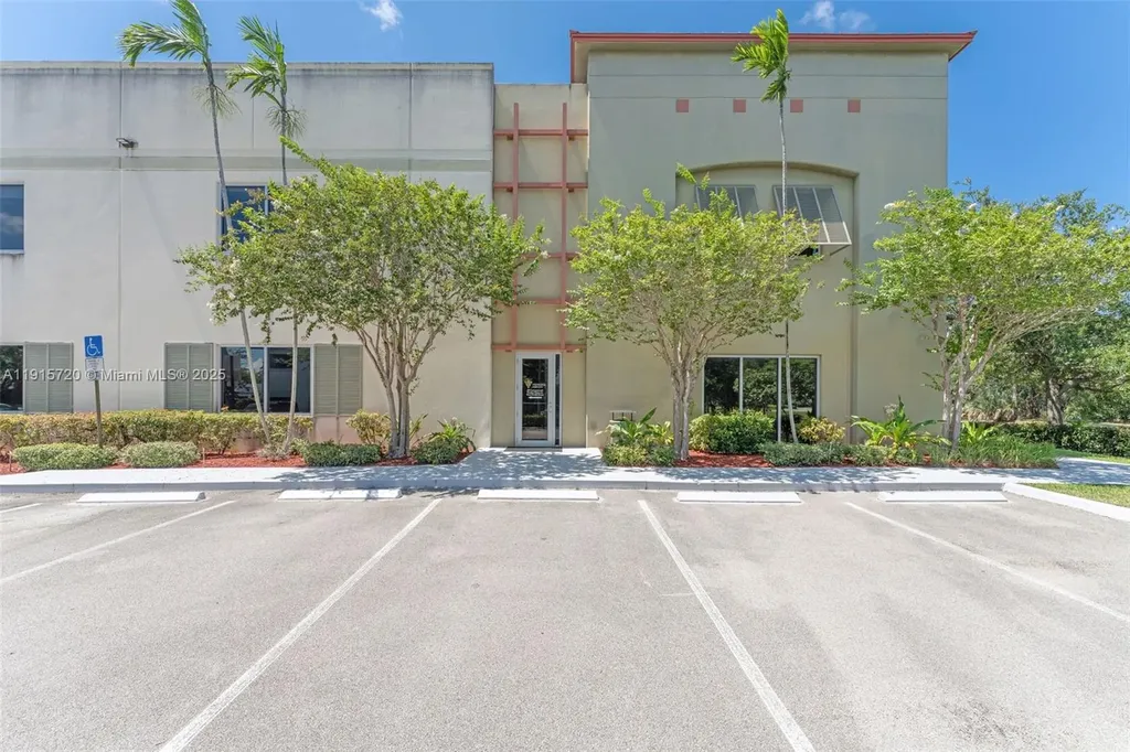 6850 Lyons Technology Circle Coconut Creek FL 33073