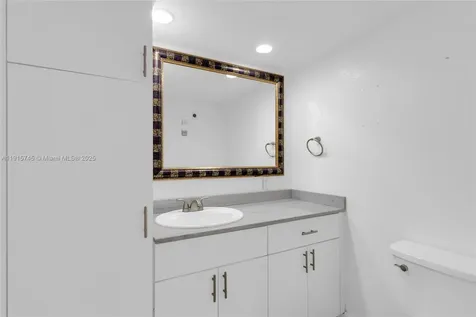 10400 SW 108 Avenue Miami FL 33176