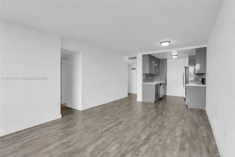 10400 SW 108 Avenue Miami FL 33176