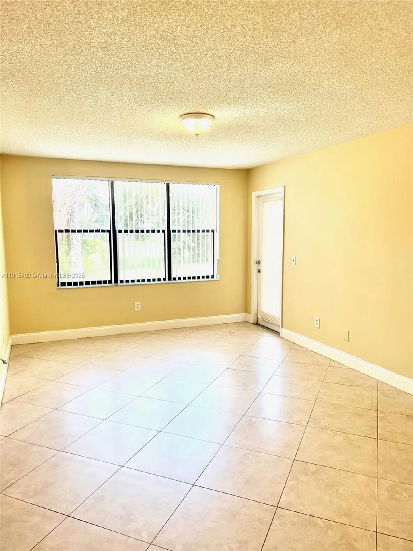 4561 W Mcnab Road Pompano Beach FL 33069