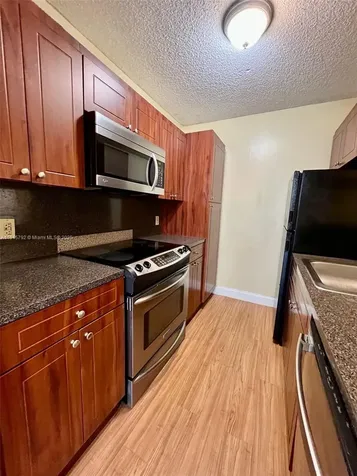 4561 W Mcnab Road Pompano Beach FL 33069