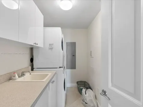 17875 Collins Avenue Sunny Isles Beach FL 33160