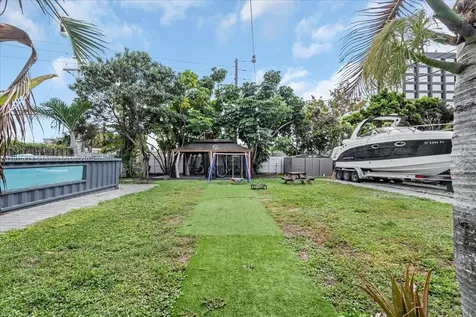 640 NE 168th Street North Miami Beach FL 33162
