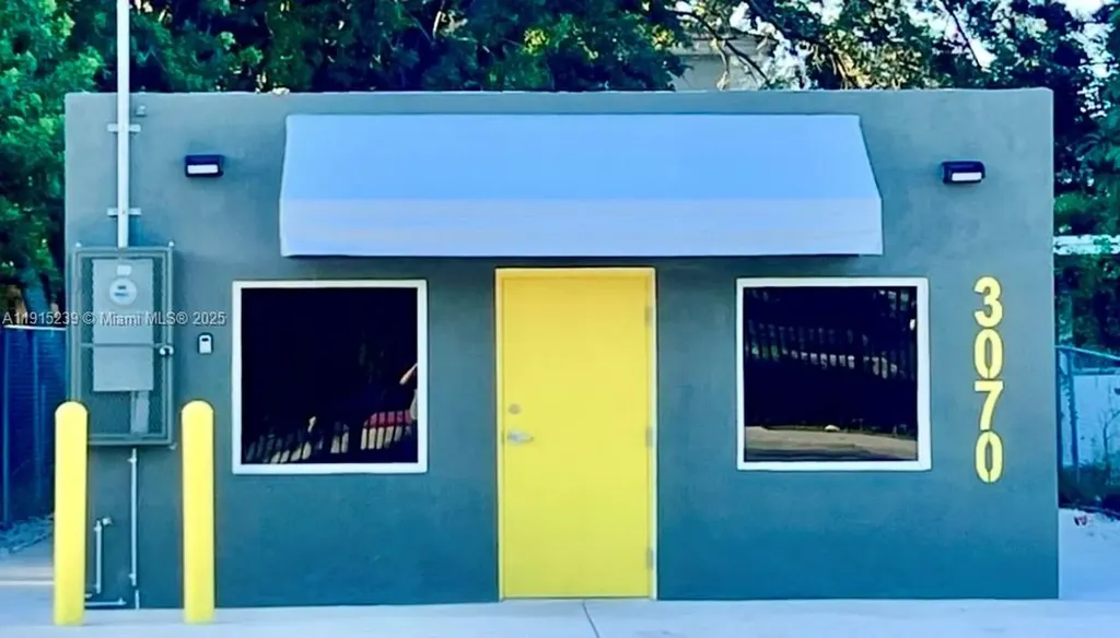 3070 NW 46th Street Miami FL 33142