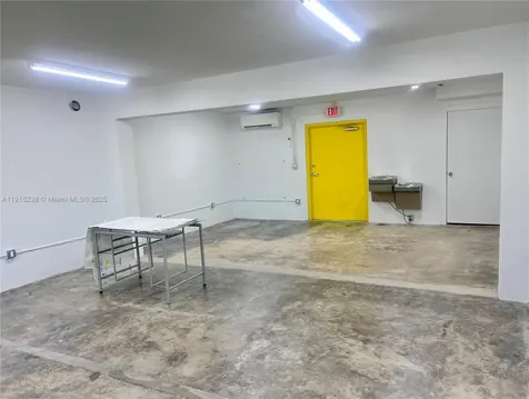 3070 NW 46th Street Miami FL 33142