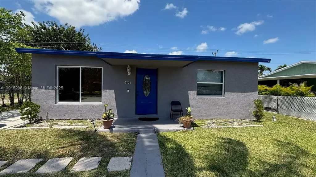 2731 NW 1st Court Pompano Beach FL 33069