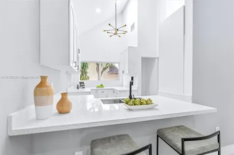 6884 NW 30th Avenue Fort Lauderdale FL 33309