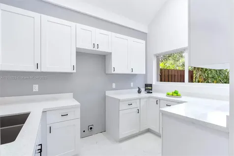 6884 NW 30th Avenue Fort Lauderdale FL 33309