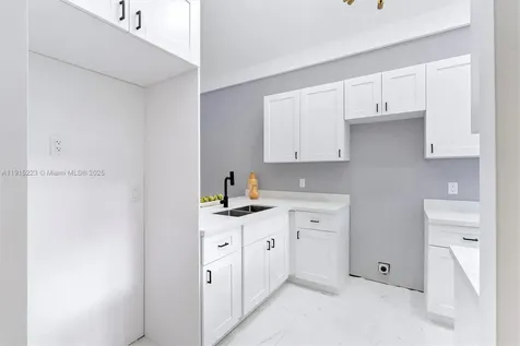 6884 NW 30th Avenue Fort Lauderdale FL 33309