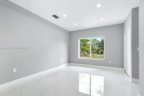 6884 NW 30th Avenue Fort Lauderdale FL 33309