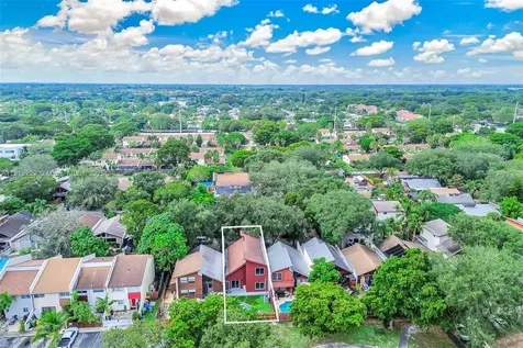 6884 NW 30th Avenue Fort Lauderdale FL 33309