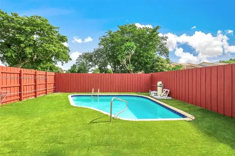 6884 NW 30th Avenue Fort Lauderdale FL 33309