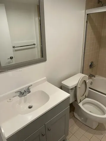 1621 Collins Avenue Miami Beach FL 33139