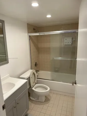 1621 Collins Avenue Miami Beach FL 33139