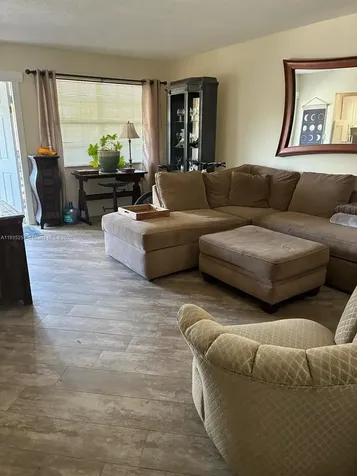 2050 NE 39th Street Lighthouse Point FL 33064