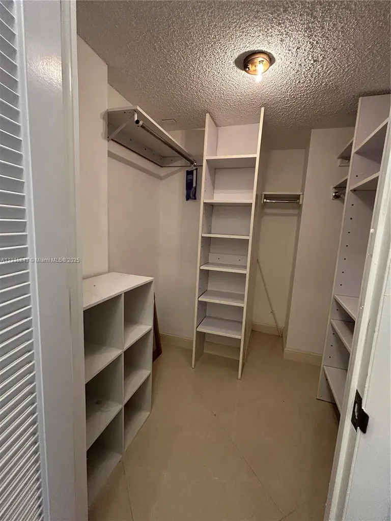 3800 S Ocean Drive Hollywood FL 33019