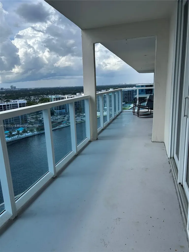 3800 S Ocean Drive Hollywood FL 33019