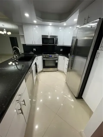 3800 S Ocean Drive Hollywood FL 33019