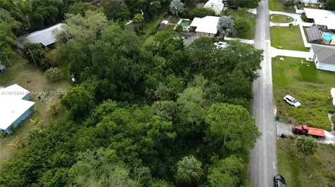 7903 Penny Lane Fort Pierce FL 34951