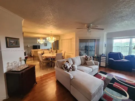 300 SW 130th Terrace Pembroke Pines FL 33027